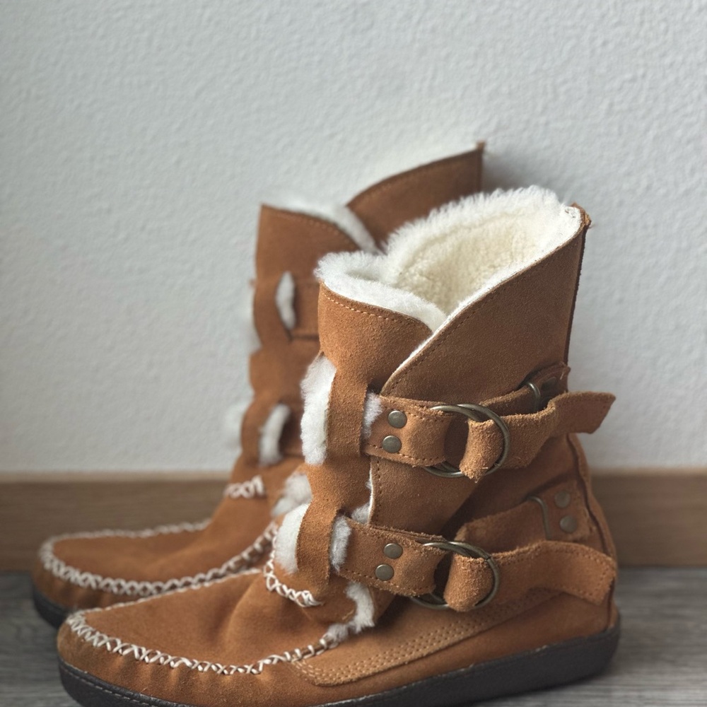 Women's Tan Suede Boots